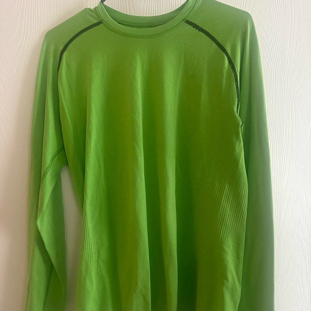 Lululemon long sleeve shirt